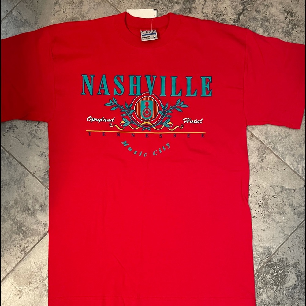 NASHVILLE OPRYLAND HOTEL VINTAGE TEE SHIRT NWT